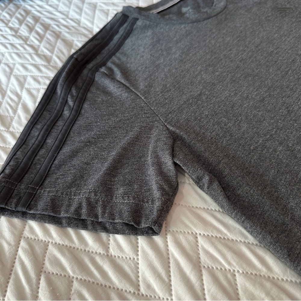 Adidas Heather Gray Climalite Tee Size Medium Minimalist Athleisure Streetwear - Picture 4 of 13